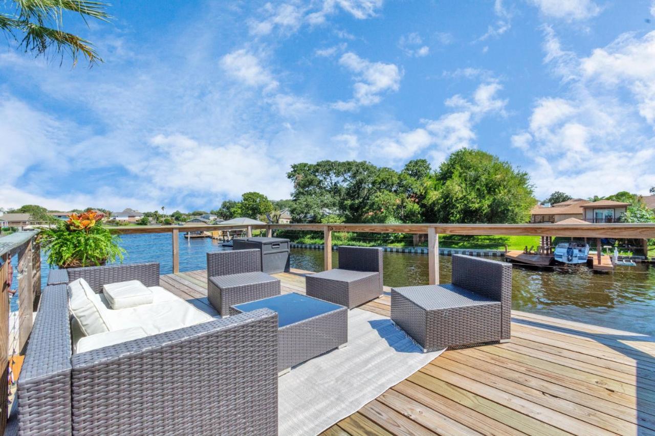 Beauty On The Water! Lake House Near The Beaches! Galveston Kültér fotó